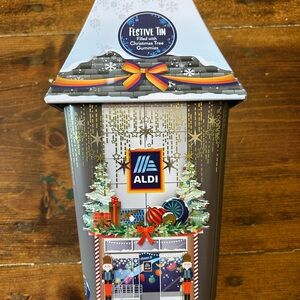 Aldi Holiday Tin with Christmas Tree Gummies - Silver
